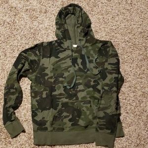 Camo Sweatshirt/Hoodie